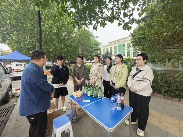 慰问活动|beat365英国官网|管理科学与工程学院赴实习基地开展实习生慰问活动