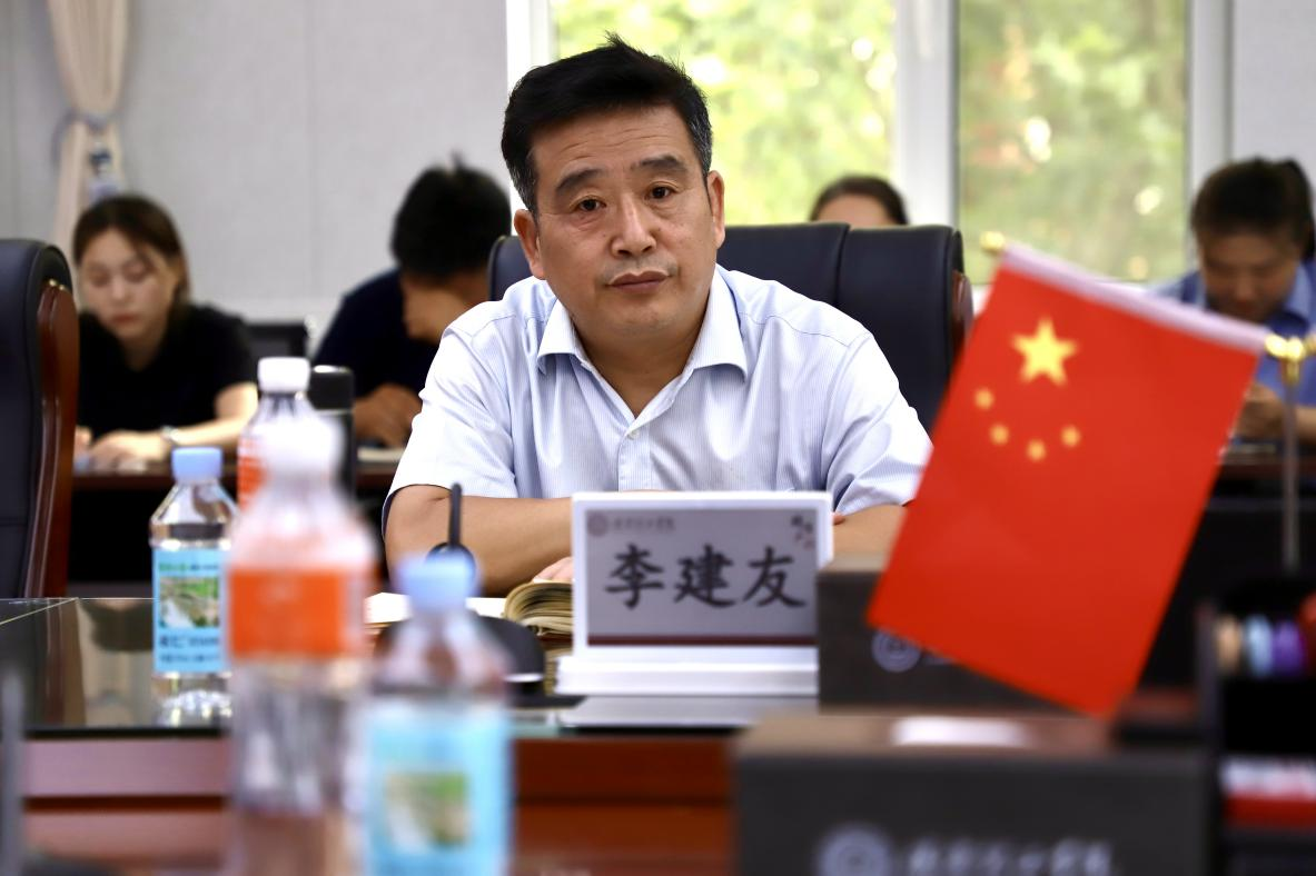 beat365官网召开2025-2026-1期初教学准备会(老生)