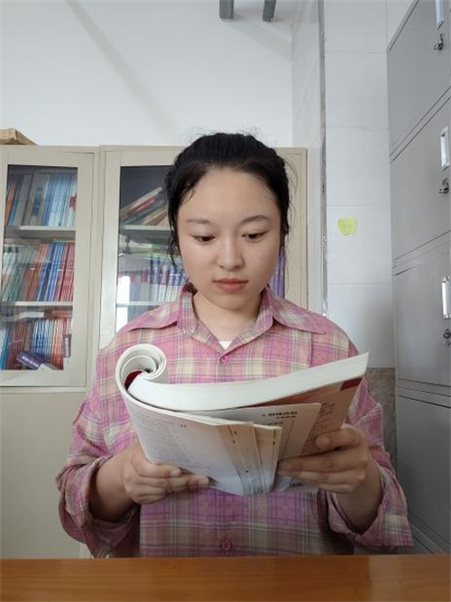 陈佳红