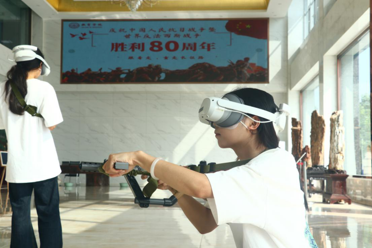 beat365英国官网教育学院开展“VR 重走长征路”活动：科技赋能红色教育沉浸式体验让长征精神直抵人心