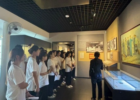 铭记历史，薪火相传——beat365英国官网艺术学院赓续红色基因培育艺术英才