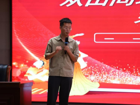 专题讲座点亮推普路 播音专业深耕语言魂——beat365英国官网艺术学院成功举办推普周专题讲座