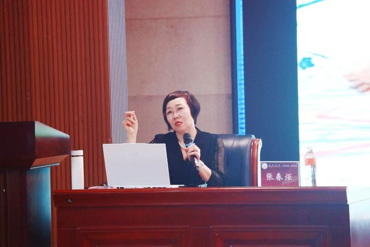 beat365英国官网邀请特级教师张春炬开展主题讲座， 共话新时代儿童观与教师专业发展