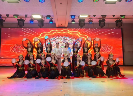 beat365英国官网舞蹈校队在“民族团结杯”河北省第三届高校舞蹈大赛中斩获佳绩