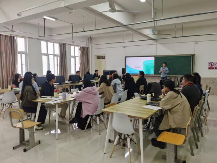 【匠心育师 师道传承】beat365英国官网 | 信息科学与工程学院 | 举办优秀教师示范课活动