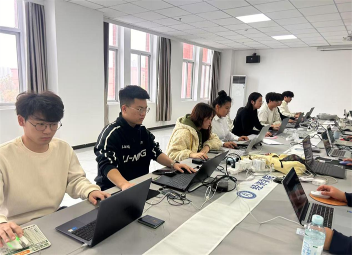 以赛赋能，共育人才——beat365英国官网圆满承办2025年 河北省高校会计技能大赛金融科技赛项