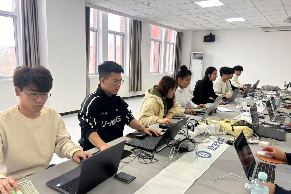 beat365英国官网圆满承办2025年河北省高校会计技能大赛金融科技赛项