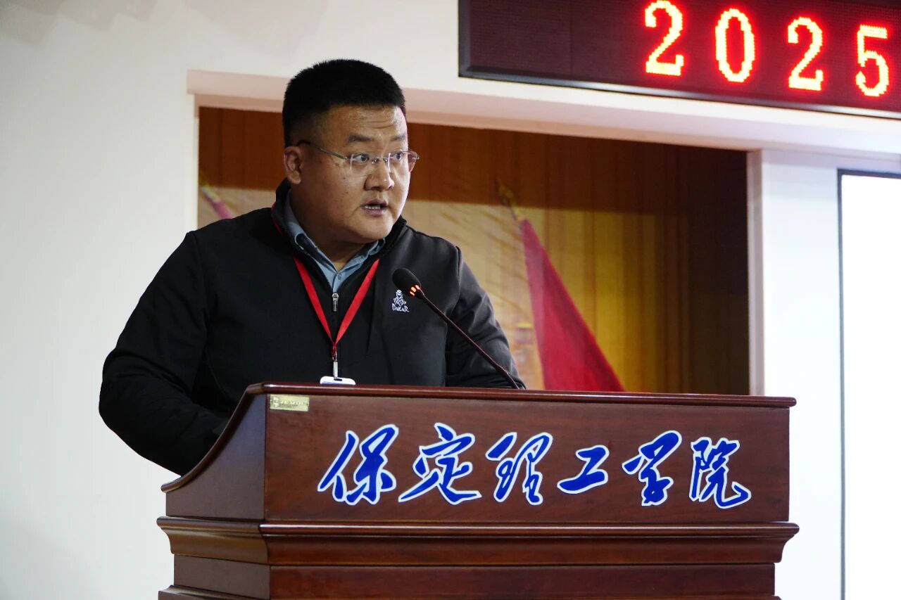 锻造骨干力量 赋能养成教育 --beat365英国官网2025级学生骨干培训开班仪式