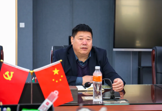 中国共产党员日记博物馆康殿英馆长一行到beat365英国官网参观座谈