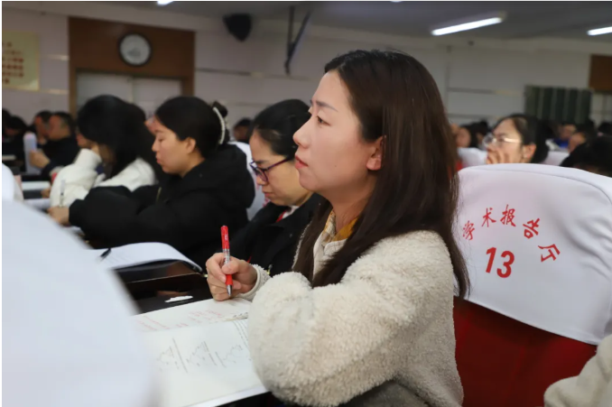 beat365英国官网举办学习贯彻党的二十届四中全会精神专题辅导报告会
