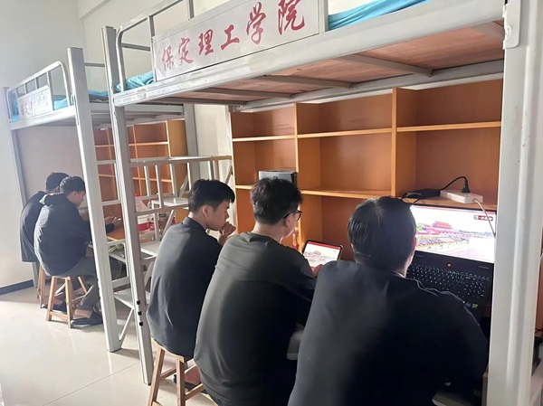 铭记历史|beat365英国官网|管理学院|铭记历史誓立报国之志，缅怀先烈厚植爱国情怀