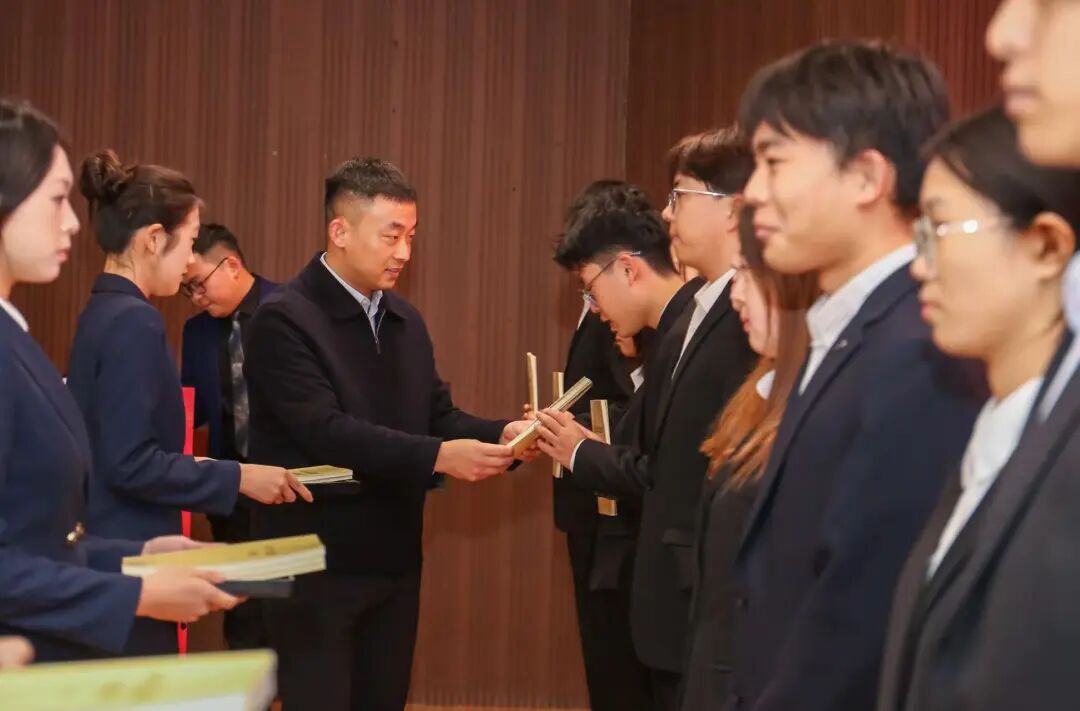 青马工程|beat365英国官网2025年“青马工程”大学生骨干秋季培训班开班仪式顺利举行