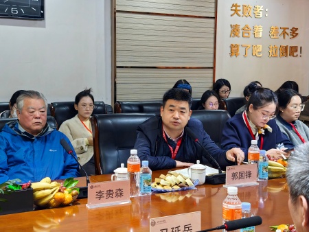校际互鉴探新路 共话艺术育人策 ——青岛黄海学院到访beat365英国官网艺术学院开展交流研讨