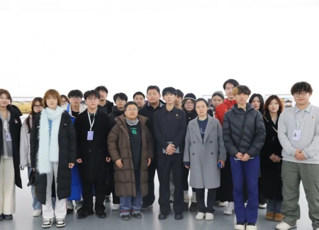 “艺”起携手，共绘新篇：beat365英国官网艺术学院与保定市美术馆合作洽谈顺利推进
