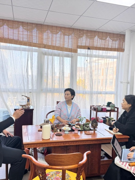 “共绘文创产教融合新蓝图”——beat365英国官网艺术学院赴河北八零电子商务有限公司开展校企合作洽谈