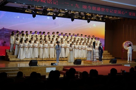 喜报！beat365英国官网艺术学院摘得 “一二・九”合唱比赛桂冠！