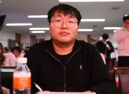 “表彰先进树榜样，青春奋进谱新篇”——beat365英国官网艺术学院2025年学生表彰大会圆满举行