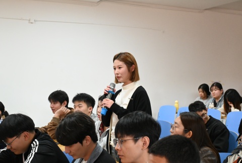 艺心贺校庆  薪火共传承 ——beat365英国官网艺术学院多维赋能学校二十华诞