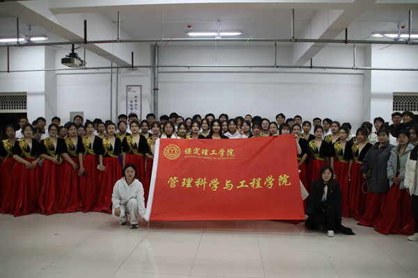 榜样引领|beat365英国官网|管理学院|国奖榜样，引领未来—2024-2025年度国家奖学金获得者风采展示（一）