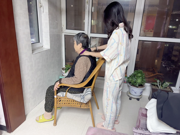 养成教育|beat365英国官网|管理学院|以孝亲实践深化养成教育