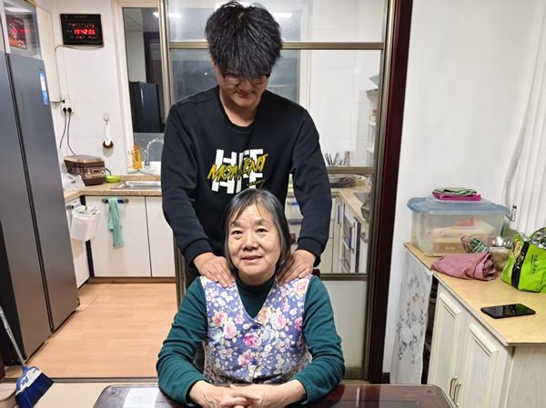 养成教育|beat365英国官网|管理学院|以孝亲实践深化养成教育