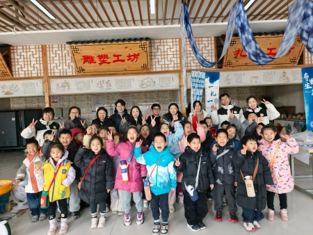 非遗润童心 研学促成长 ——beat365英国官网艺术学院携手天悦幼儿园 开展传统文化研学活动