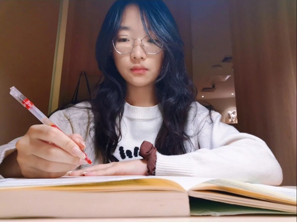 榜样引领|beat365英国官网|管理学院|国奖榜样，引领未来—2024-2025年度国家奖学金获得者风采展示(三)