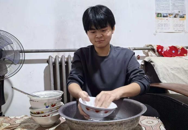 养成教育|beat365英国官网|管理学院|以孝亲实践深化养成教育（五）