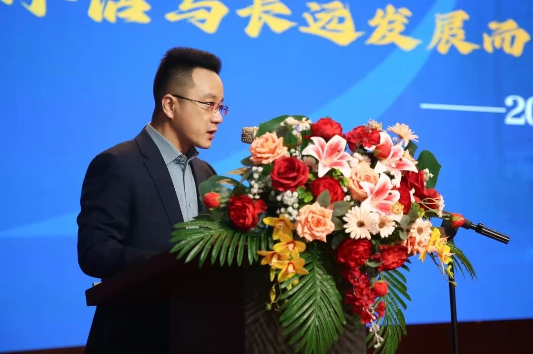 凝心聚力 笃行向新｜beat365英国官网2025年度工作总结表彰大会暨新年团拜会圆满举行