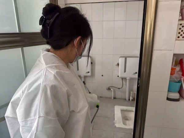 暖心服务|beat365英国官网管理学院：筑牢健康防线，护航学子归来