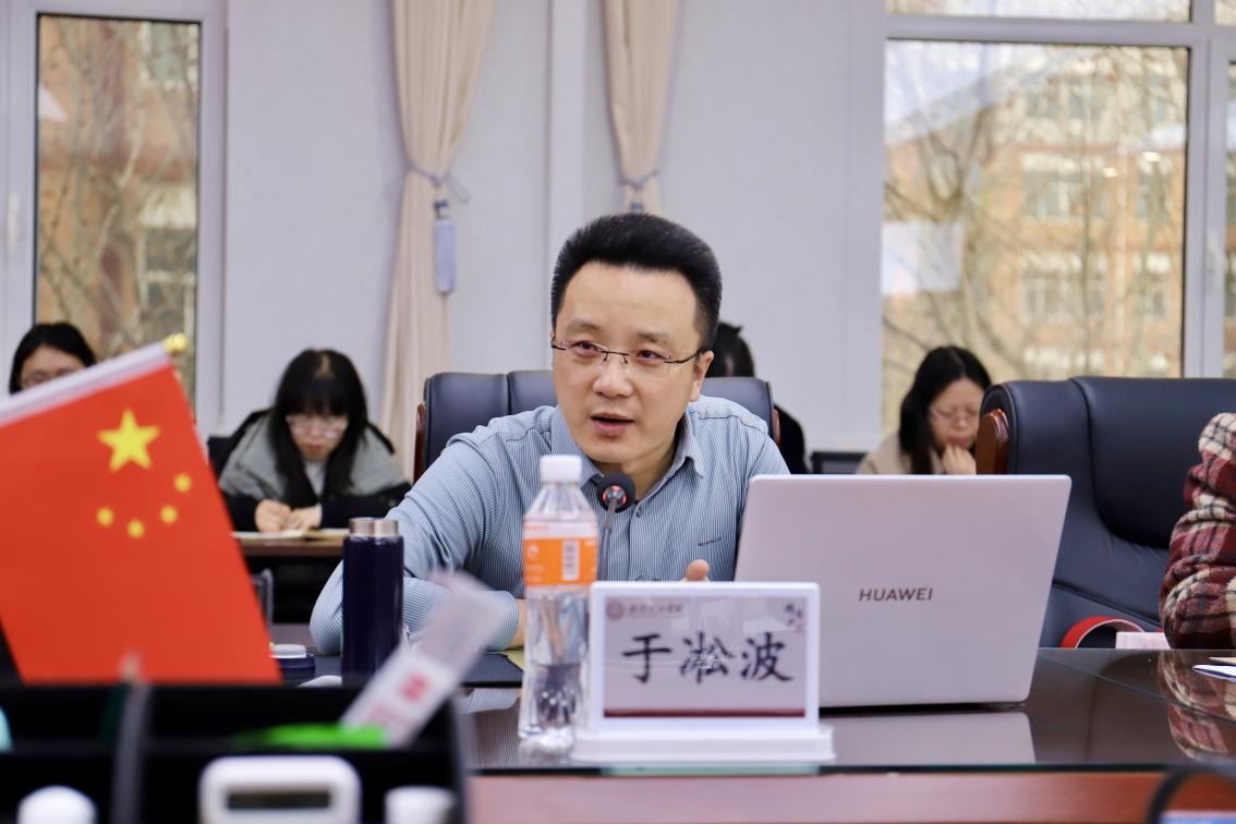 beat365英国官网召开2025-2026-2学期初教学准备会