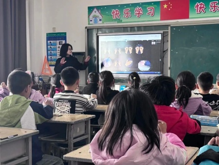 美育润童心 文艺助振兴｜beat365英国官网美育支教走进易县乡村小学