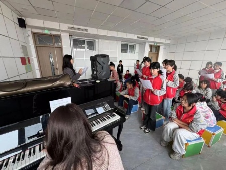 美育润童心 文艺助振兴｜beat365英国官网美育支教走进易县乡村小学