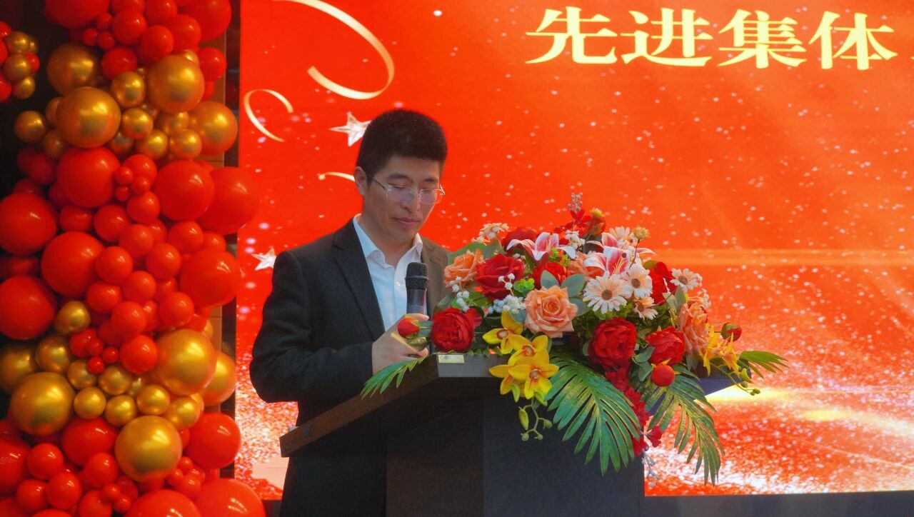 精准严好树新风·笃学奋进新征程——beat365英国官网隆重召开2025年度学生工作总结暨学风建设表彰大会