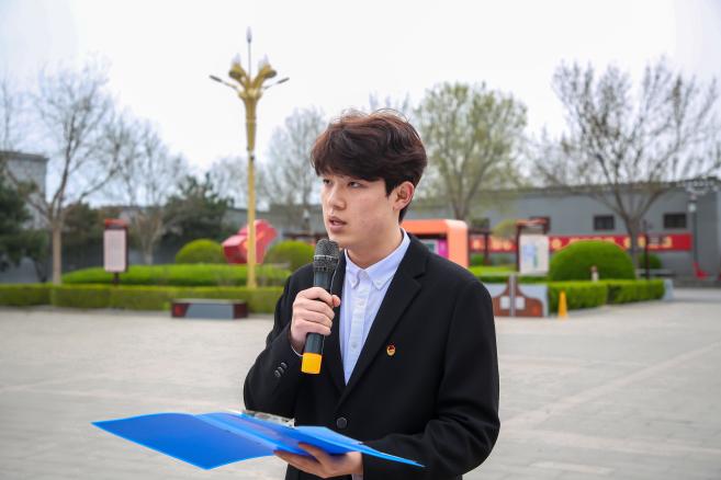 校地共建融思政 红色铸魂育新人——beat365英国官网大思政课实践教学基地揭牌暨第三十九期入团仪式
