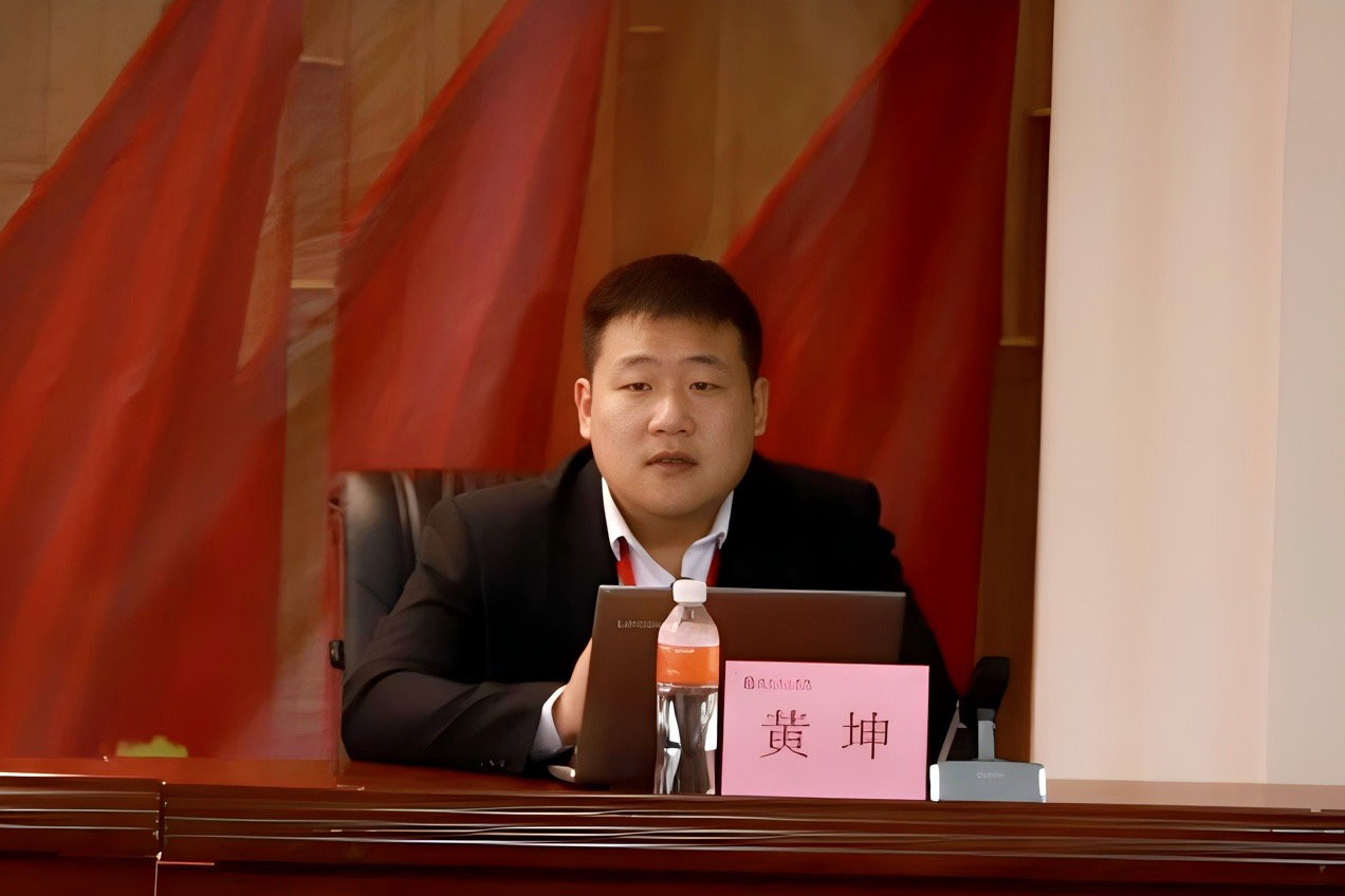 beat365英国官网召开2026年春季学期第四周学生工作部署会
