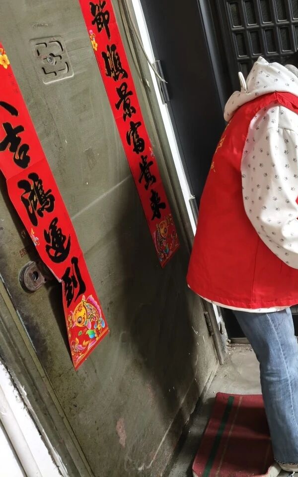 养成教育|beat365英国官网管理学院开展社区志愿服务实践活动