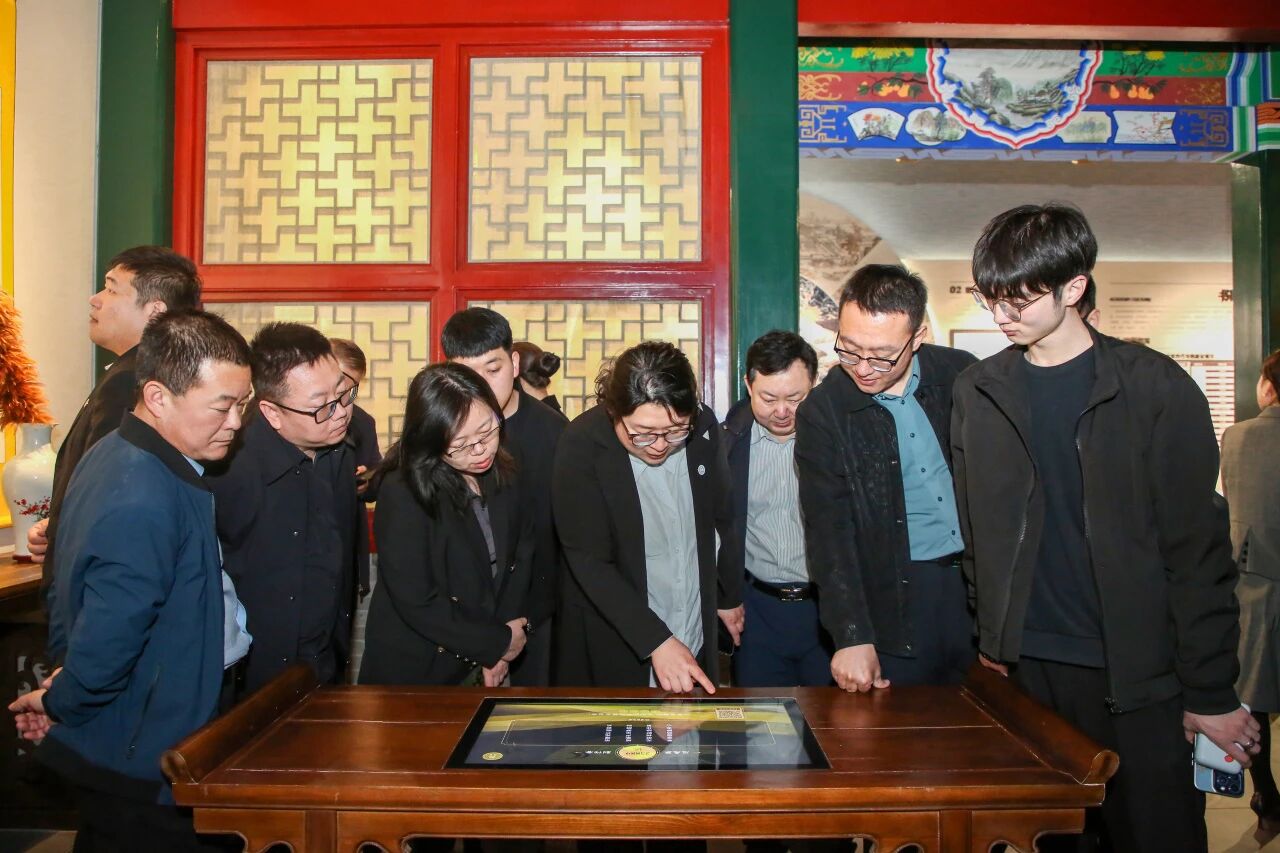 读懂保定新蓝图 助力古城新发展——beat365英国官网领导干部赴保定市城市展示中心参观学习