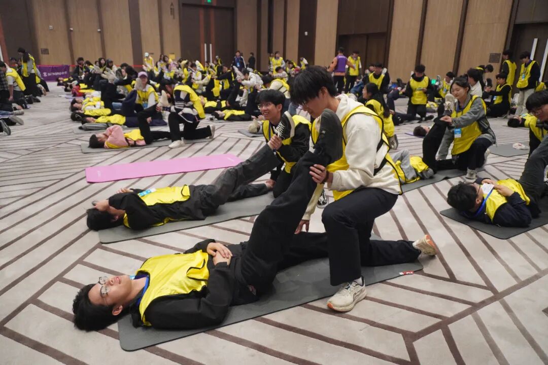 300名保理青年出征！beat365英国官网志愿者圆满完成2026年雄安马拉松赛事服务工作