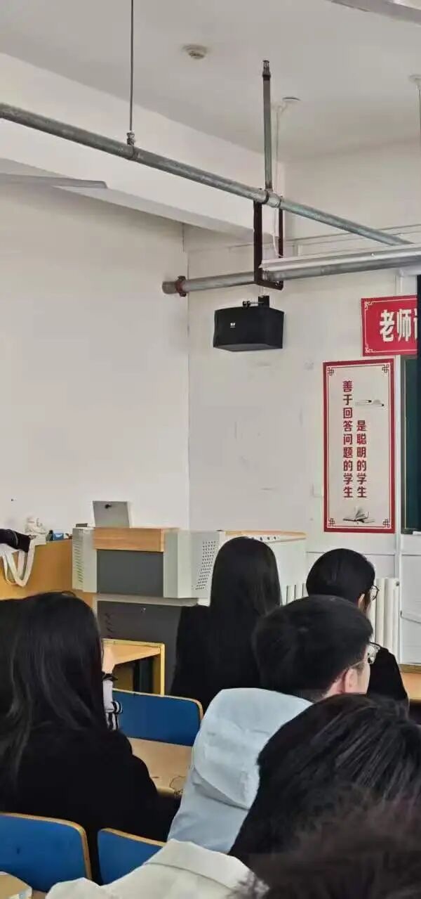 安全教育|beat365英国官网管理学院开展2026年全民国家安全教育日系列活动