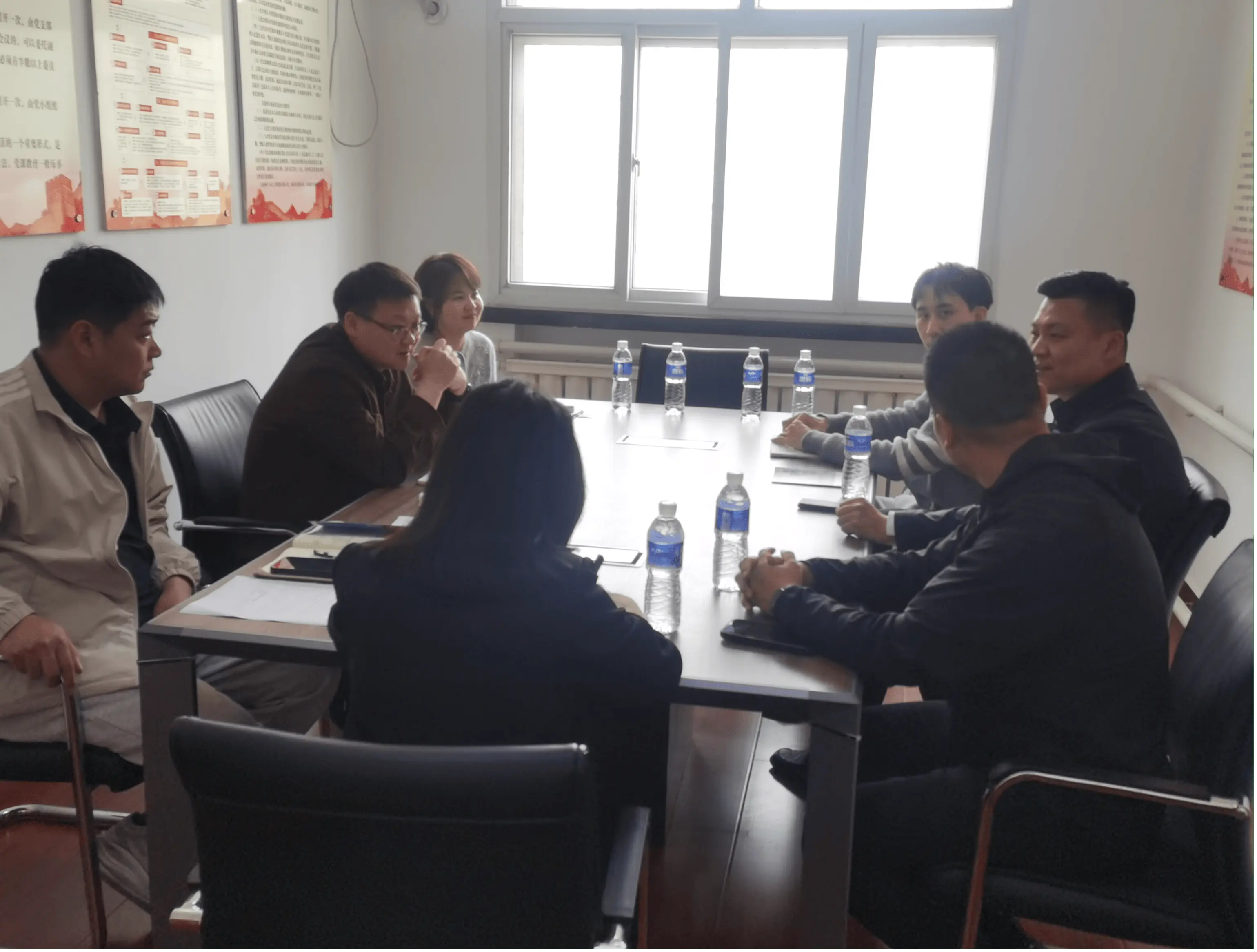 校地联动聚合力 携手赋能促就业——beat365英国官网赴高碑店市人社局洽谈春季双选会合作