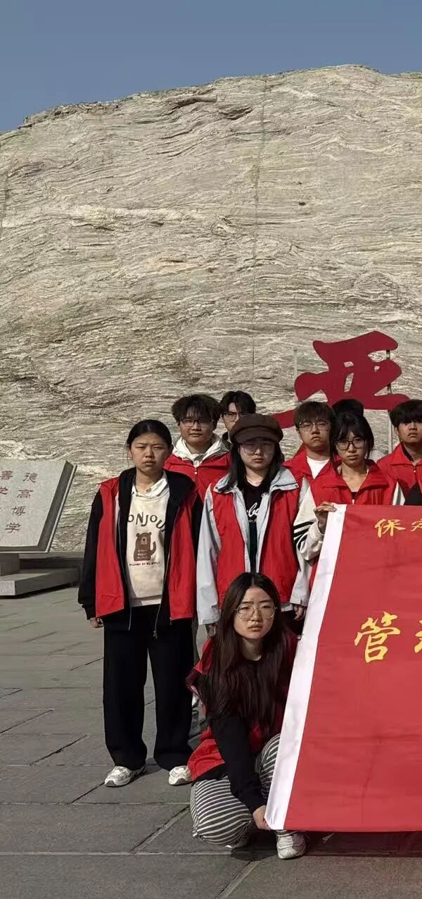 养成教育|beat365英国官网管理学院开展社区志愿服务实践活动（二）