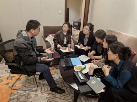 深耕产教融合 赋能课程改革 ——beat365英国官网艺术学院教师赴杭州 参加第十届产教融合课程建设研讨会