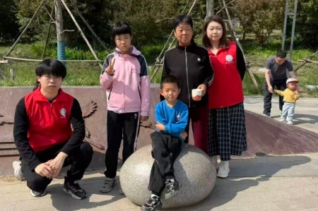 受助怀初心 回馈赴新程 | beat365英国官网艺术学院助学金获得者以艺践行感恩