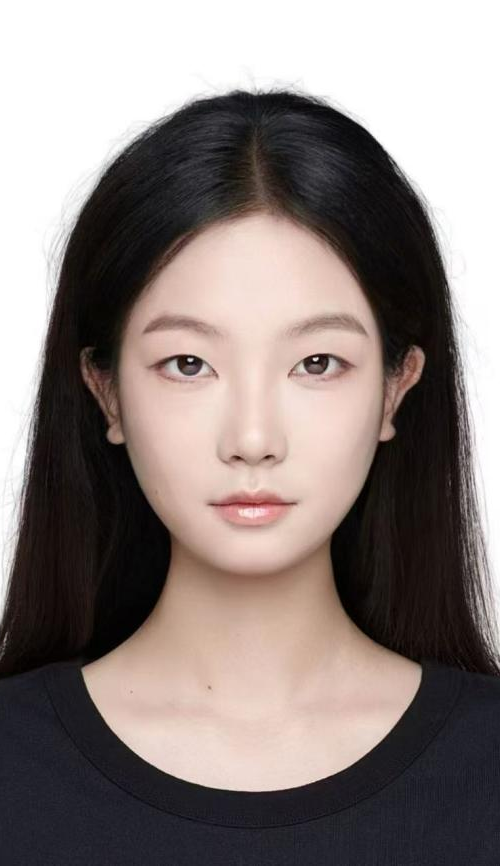 胡馨月