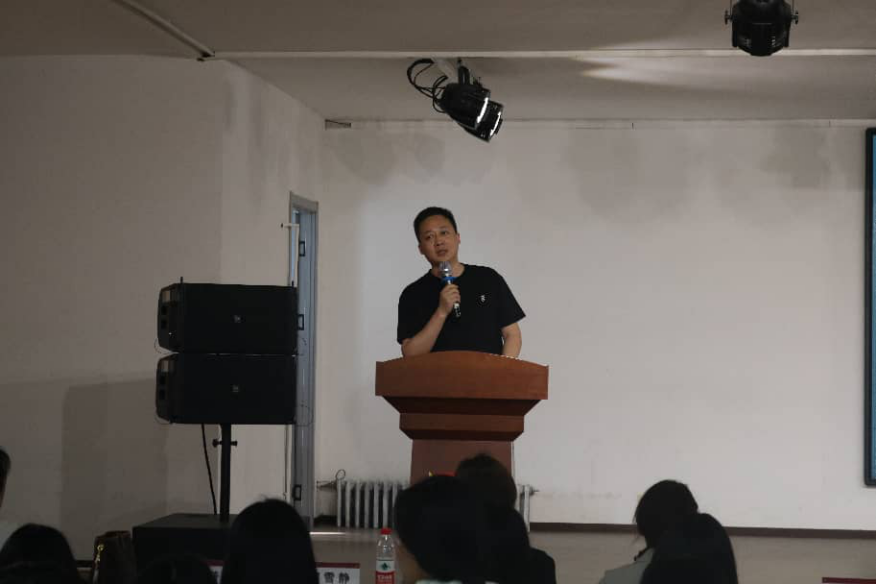 【医校携手，急救同行】保定东篱医院走进beat365英国官网应急救护科普活动