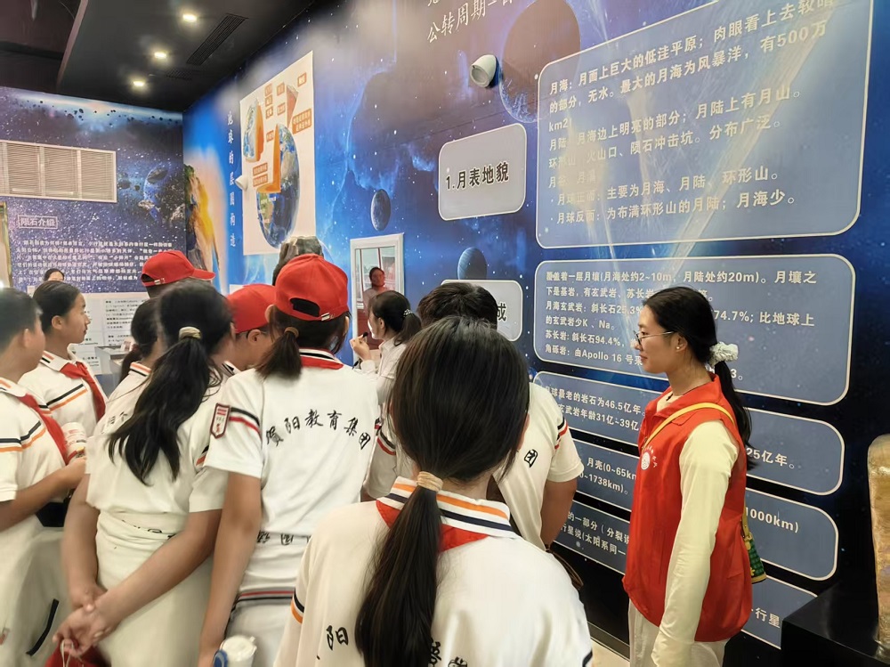 童心探校园，研学筑梦想——贺阳外国语中学莅临beat365英国官网开展研学实践活动