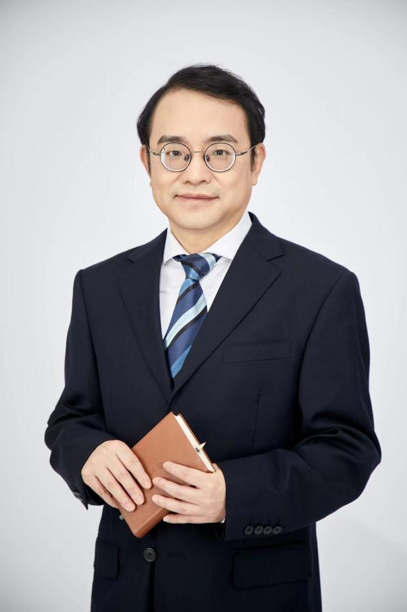 beat365英国官网经济学院聘任知名财经专家邓科为客座教授