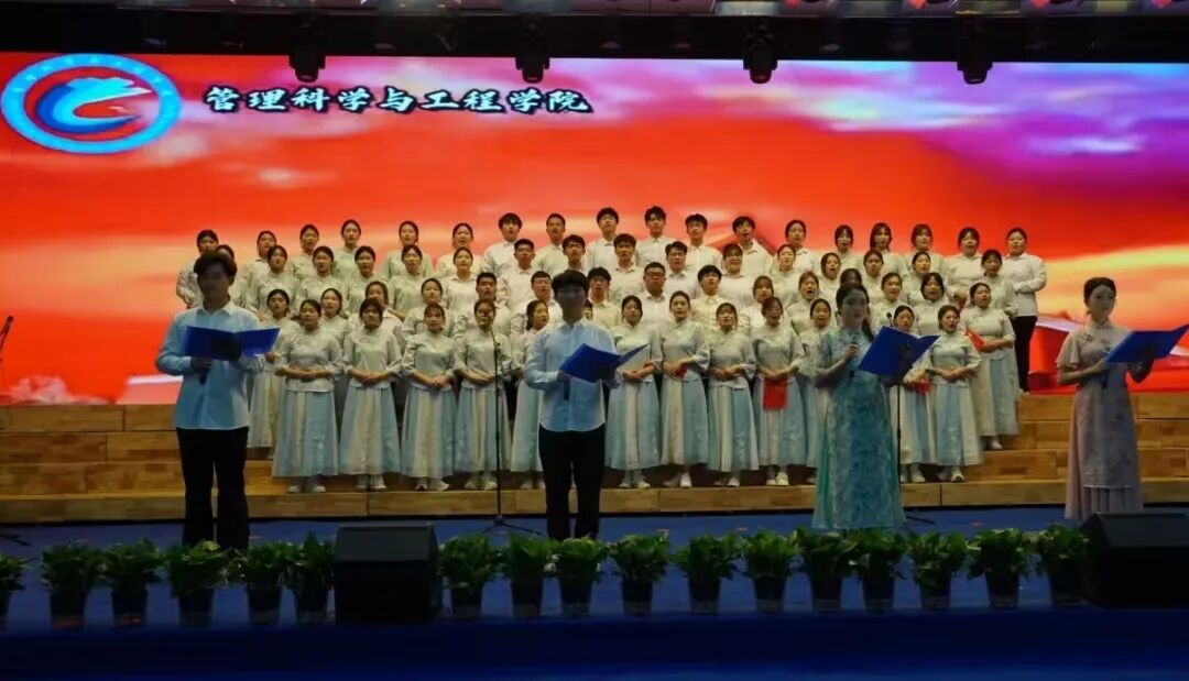 “五四薪火传 青春赴新程”——beat365英国官网纪念五四运动107周年表彰暨朗诵大会圆满落幕