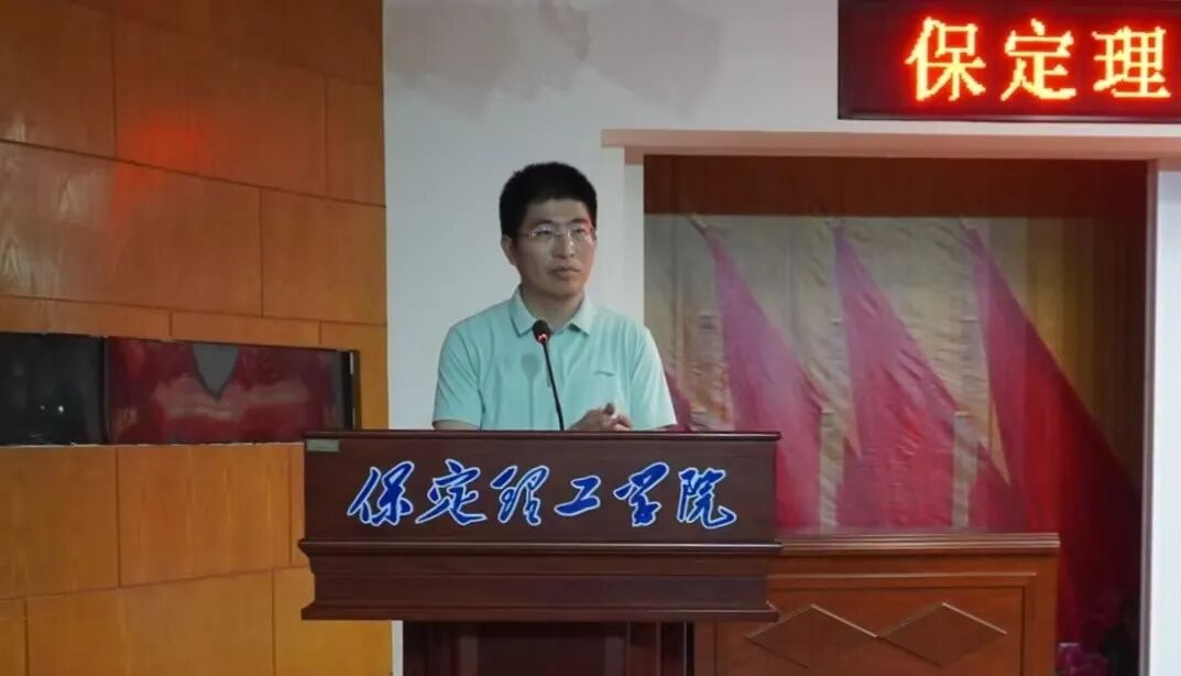 薪火相传 接续荣光——beat365英国官网第十九届国旗护卫队退役大会圆满举行